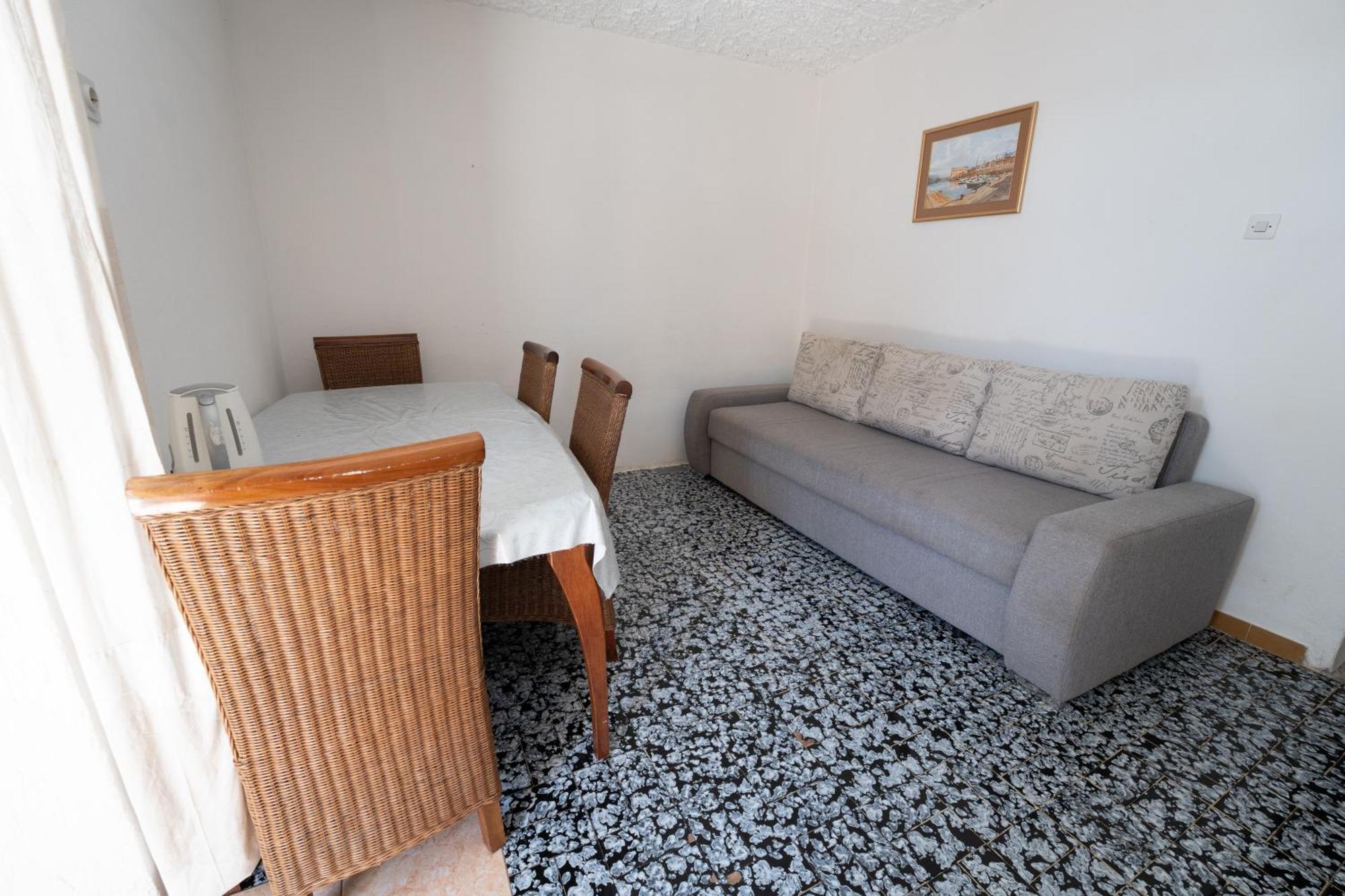Apartments Maestral Zivogosce Room photo